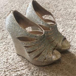 Glittered wedges